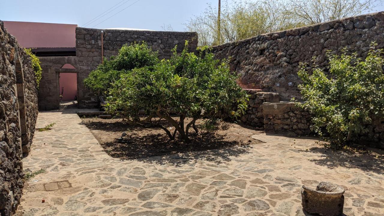 לינה וארוחת בוקר Campobello Horizon Pantelleria מראה חיצוני תמונה